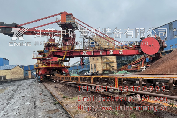 懸臂斗輪堆取料機(jī)